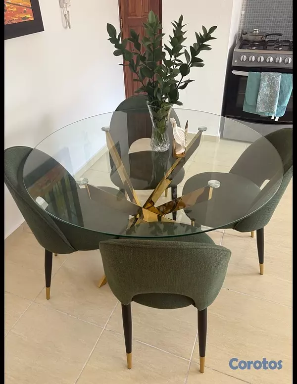 muebles y colchones - VENDO COMEDOR DE 4 SILLAS COLOR VERDE DE ILUMEL EN 2