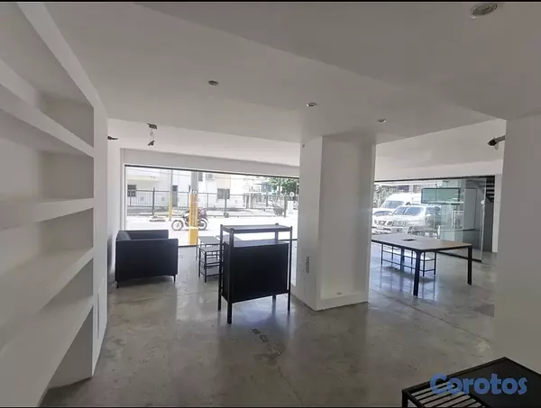 oficinas y locales comerciales - LOCAL COMERCIAL BELLA VISTA  4