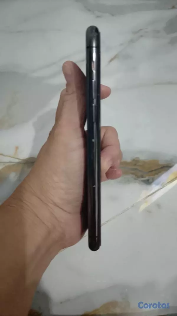 celulares y tabletas - se vende tlfn 11 pro con todo sia forros negociable  2