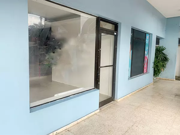 oficinas y locales comerciales - Local primer nivel  6