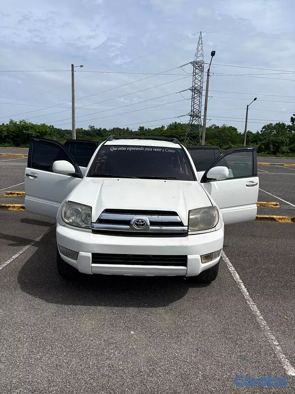 jeepetas y camionetas - Se vende toyota 4Runner, lista para trabajar 3