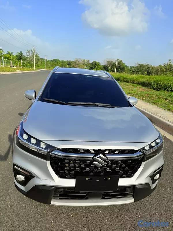 jeepetas y camionetas - GRAN OPORTUNIDAD‼️VENDO HERMOSO CARRO COMO NUEVO✅ 2