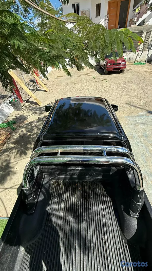 jeepetas y camionetas - Mitsubishi L 200  5