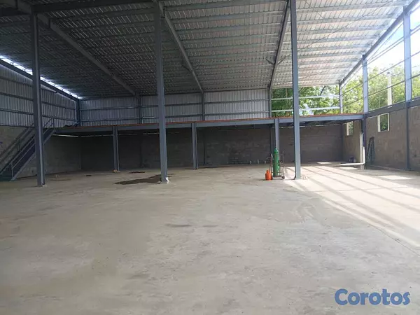 oficinas y locales comerciales - Se Rentan Naves Industriales en Ave. Joaquien Bala 2