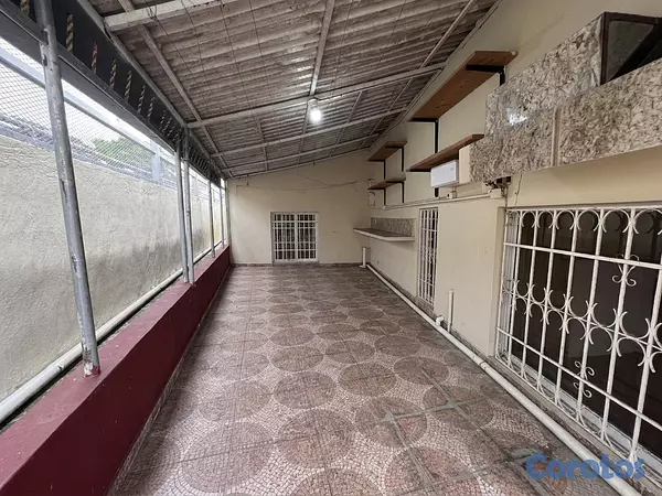 casas - 🏡 Casa en Venta en Urb. Carretera de Mendoza •	Pre 10