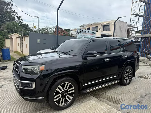 jeepetas y camionetas - Toyota 4Runner Limited 4WD 2017 3