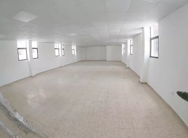 oficinas y locales comerciales - local céntrico en Naco  3