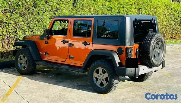 jeepetas y camionetas - JEEP WRANGLER UNLIMITED 2010 4
