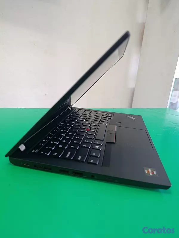 computadoras y laptops - Laptop LENOVO T495 Ryzen 5/256GB SSD/16GB RAM/14Pulg/FOTOS ORIGINALES DEL EQUIPo 3