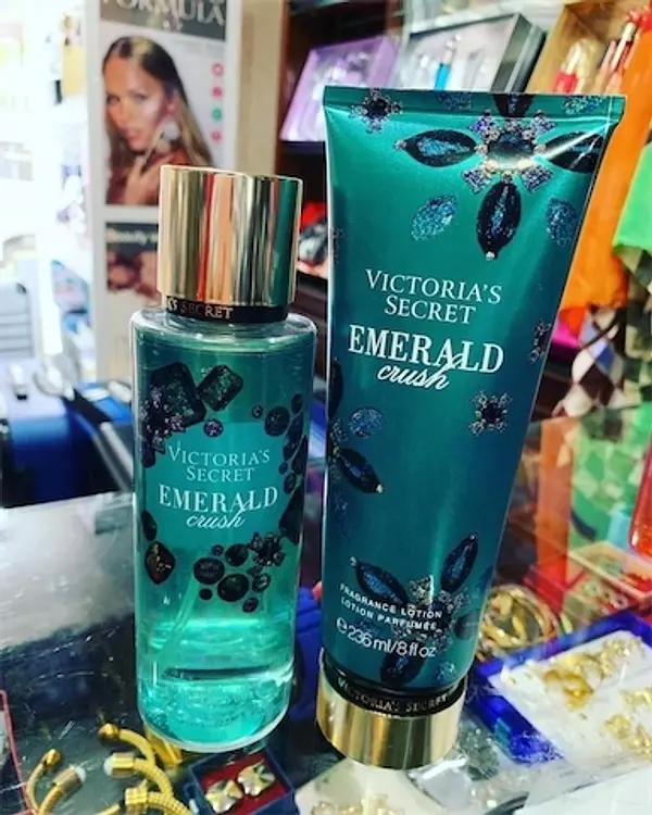 salud y belleza - Splash y crema Victoria’s Secrets. AL POR MAYOR Y AL DETALLE 3