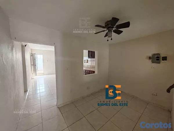 casas - Se Vende Casa de Tres Habitaciones en el Juan Pabl 2