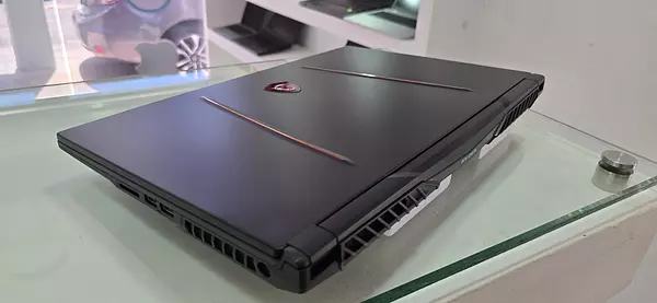 computadoras y laptops - msi Gamer 17.3 Pulg Core i7 2.8ghz Ram 24gb Disco 1tb ssd Nvidea Rtx 2060 6gb  3