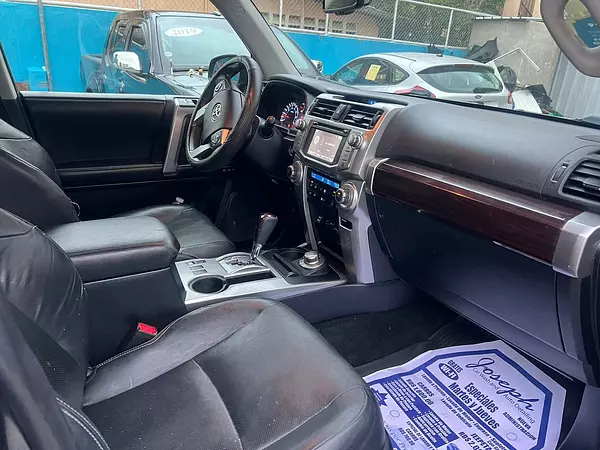 jeepetas y camionetas - toyota 4runner  8
