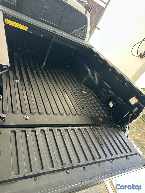jeepetas y camionetas - SE VENDE TOYOTA TACOMA TRD FUR 2019 EN SANTIAGO DE LOS CABALLEROS  13
