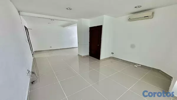 oficinas y locales comerciales - Local Comercial en Alquiler Gascue 4