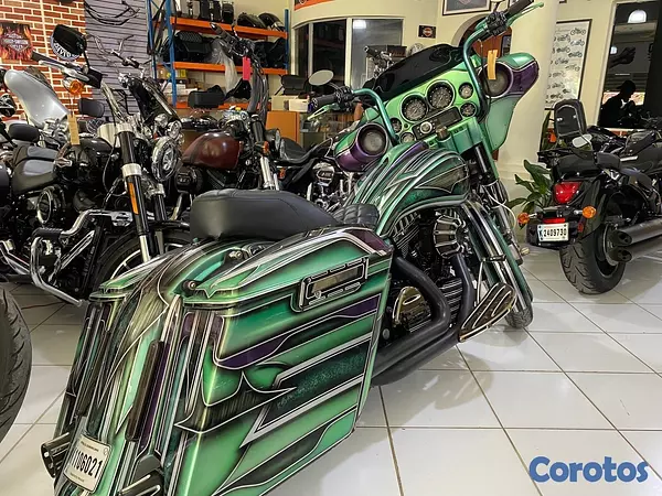 motores y pasolas - Harley Davidson Street Glide Año 2010 3