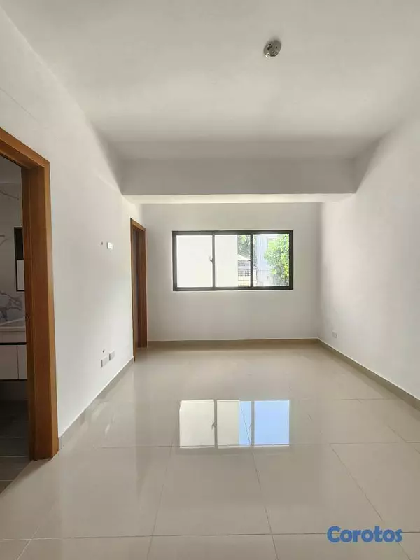 apartamentos - Apartamento en venta 2do nivel en jardines del sur 9