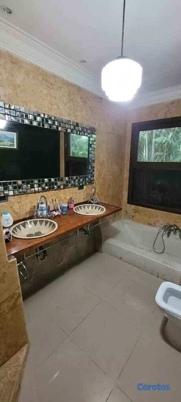 casas vacacionales y villas - Vendo hermosa y acogedora villa con vista al campo de golf con 7