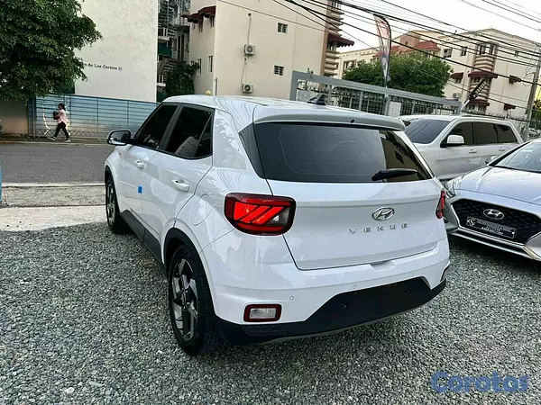 jeepetas y camionetas - Hyundai Venue 2020 full 3