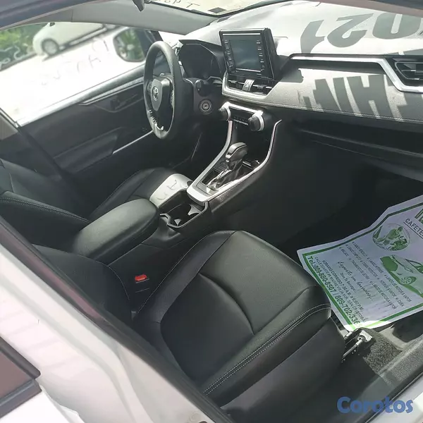 jeepetas y camionetas - Toyota RAV4 LE clean OFERTA 4