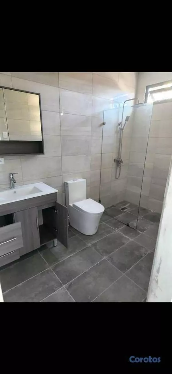 casas - Casa de 6 habitaciones en venta cerca a la Av Inde 5