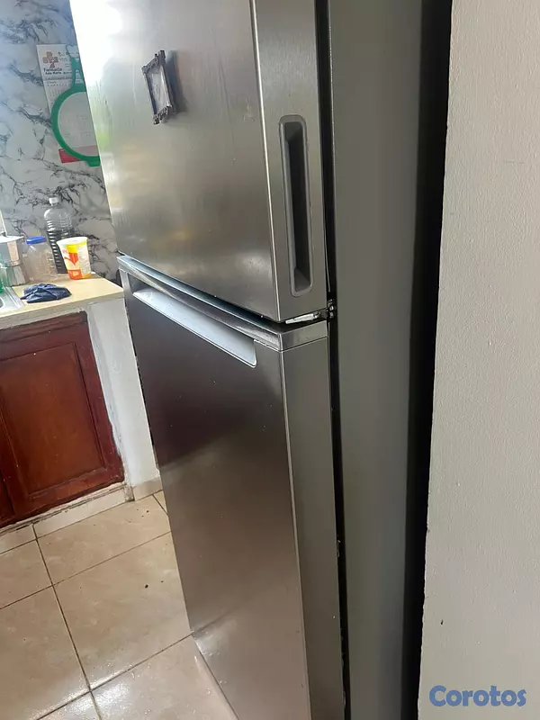 electrodomesticos - VENDO NEVERA DE 12 PIES EN BUENA CONDICION  4