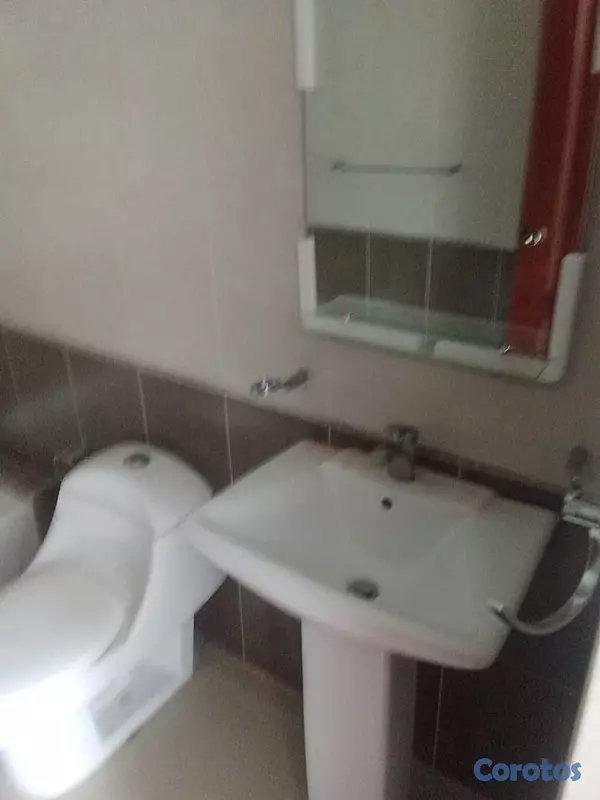 apartamentos - Apartamento en alquiler en Bella Vista 2do piso con Terraza.  23