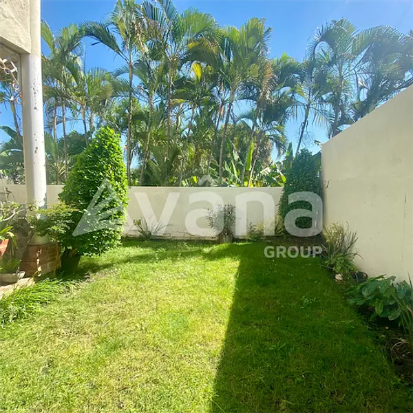 casas - Espaciosa casa de venta en Las Dianas  10