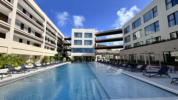 apartamentos - Apartamento amoblado en Punta Cana frente Downtow 2