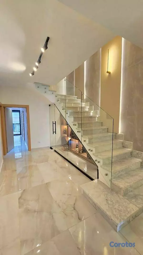 penthouses - se vende Ph en Urbanización Real de 4 Habitaciones 5