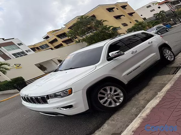 jeepetas y camionetas - Vendo jeep Grand cherokee 2017 12