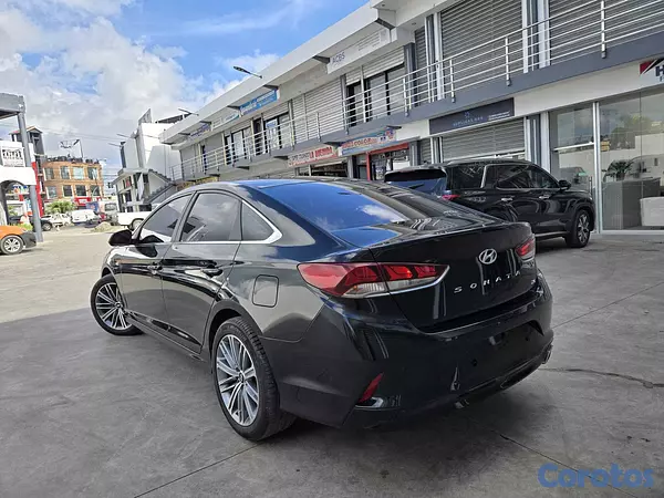 carros - HYUNDAI SONATA NEW RISE 2018 NEGRO GASOLINA 3