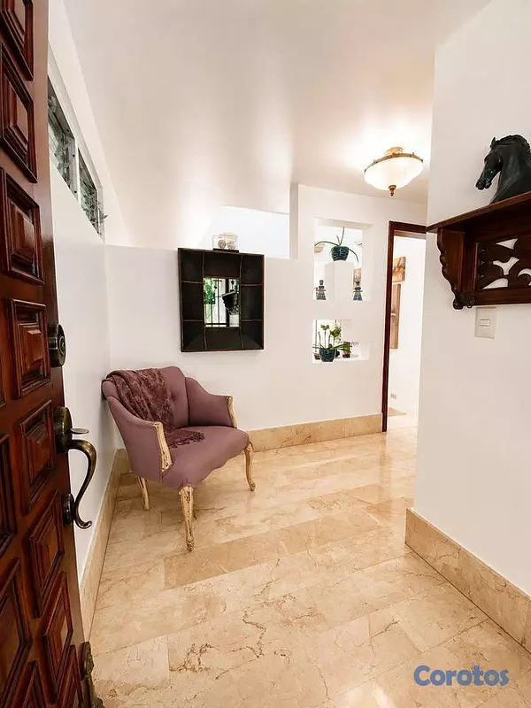 casas - Casa de 3 habitaciones 2 baños en alquiler en El V 7