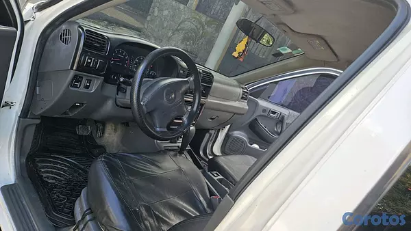 jeepetas y camionetas - Isuzu rodeo 2002 5