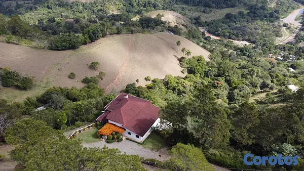 otros inmuebles - Propiedad Jarabacoa con 6 villas y 4 apartamentos 7