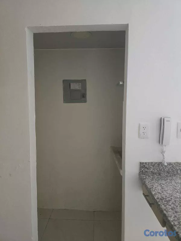 apartamentos - Vendo apartamento en Av. Independencia  3