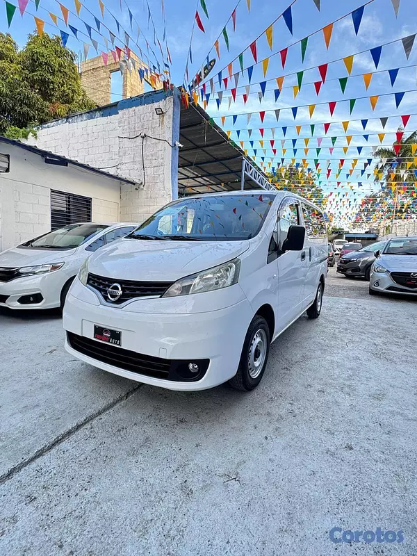 jeepetas y camionetas - NISSAN NV200 VANETTE 2