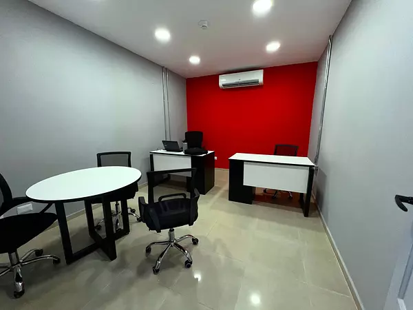 oficinas y locales comerciales - Local Amueblado para Call Center Ens. La Fe  3