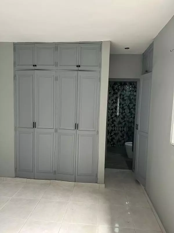 apartamentos - Rento Apto en Gazcue.
---1er nivel.
 6