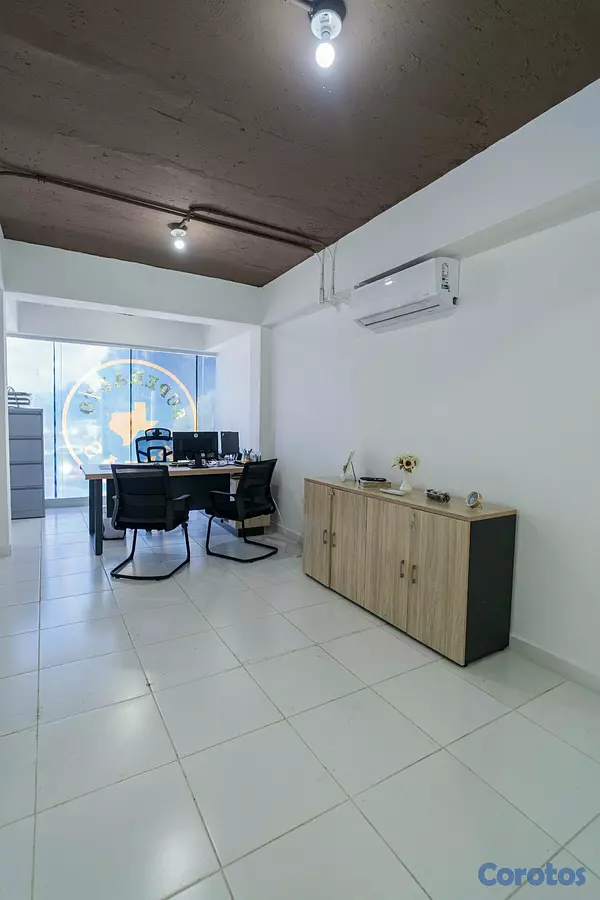 oficinas y locales comerciales - Urbanización Real, Distrito Nacional, Santo Doming 4