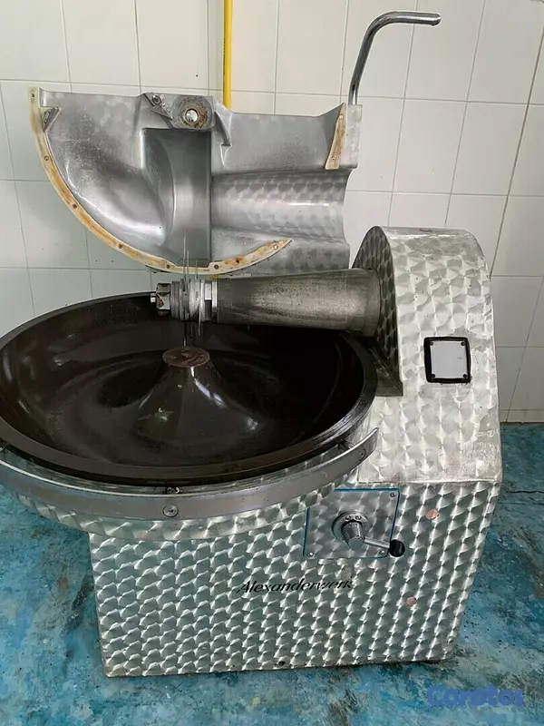 equipos profesionales - Cutter/Mescladora de carnes para embutidos 3