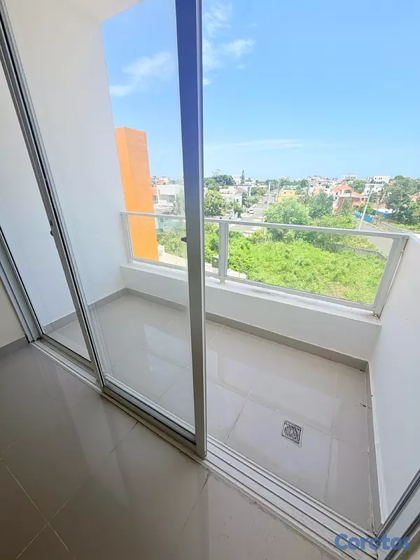 apartamentos - venta de 4to piso con terraza en la Autopista de san isidro prado oriental  9