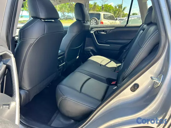 jeepetas y camionetas - Toyota Rav4 XLE 2020 5