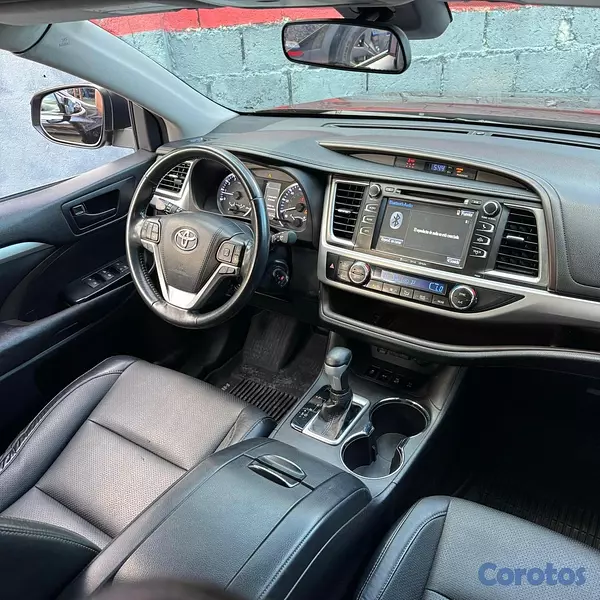 jeepetas y camionetas - TOYOTA HIGHLANDER LE PREMIUM 2018 9