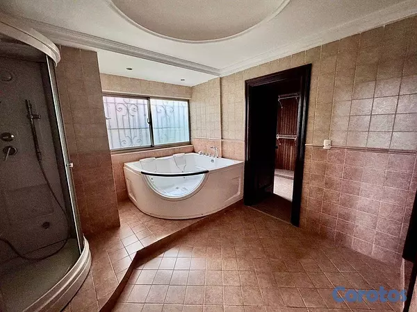 casas - Casa de 3 habitaciones 3 baños en alquiler en Los  8