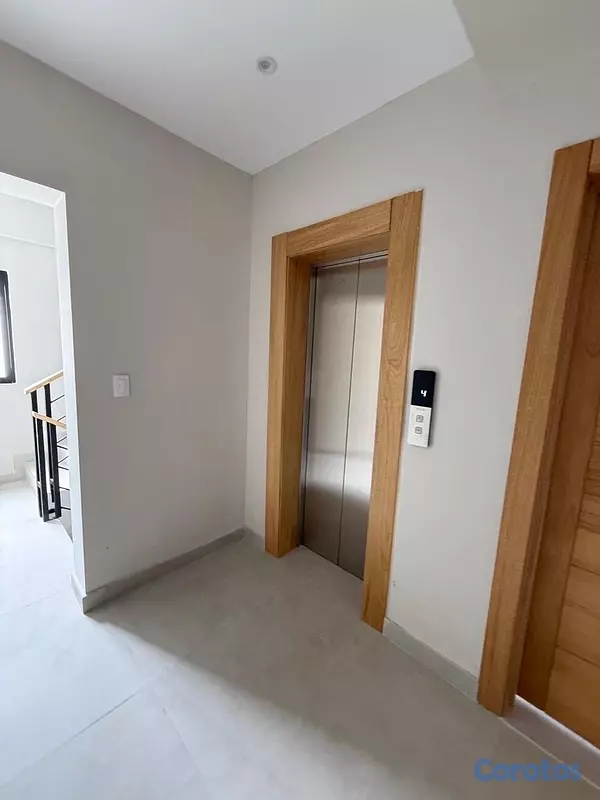 apartamentos - alquiló piso 5 avenida independencia jardines del Sur dos habitaciones parqueo  10