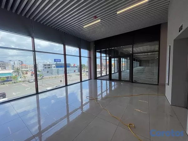 oficinas y locales comerciales - Locales Comerciales en Alquiler | Metro Plaza San Isidro,  6