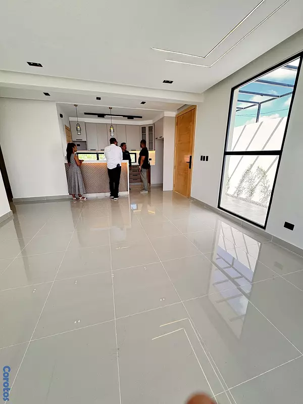 casas - venta de casa tipo Villa con opción a piscina santo Domingo este 5