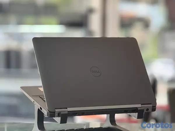 computadoras y laptops - Laptop dell latitude E7270 i5 6ta gen 8Gb ram 128  6