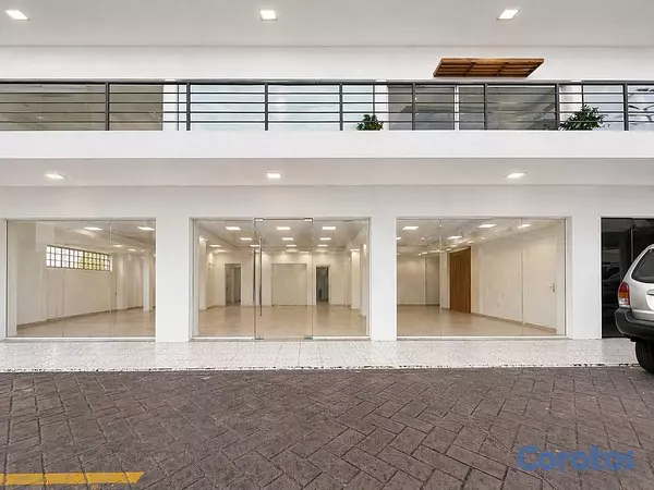 oficinas y locales comerciales - LOCAL 155 m² Local comercial en alquiler – Piantin 4